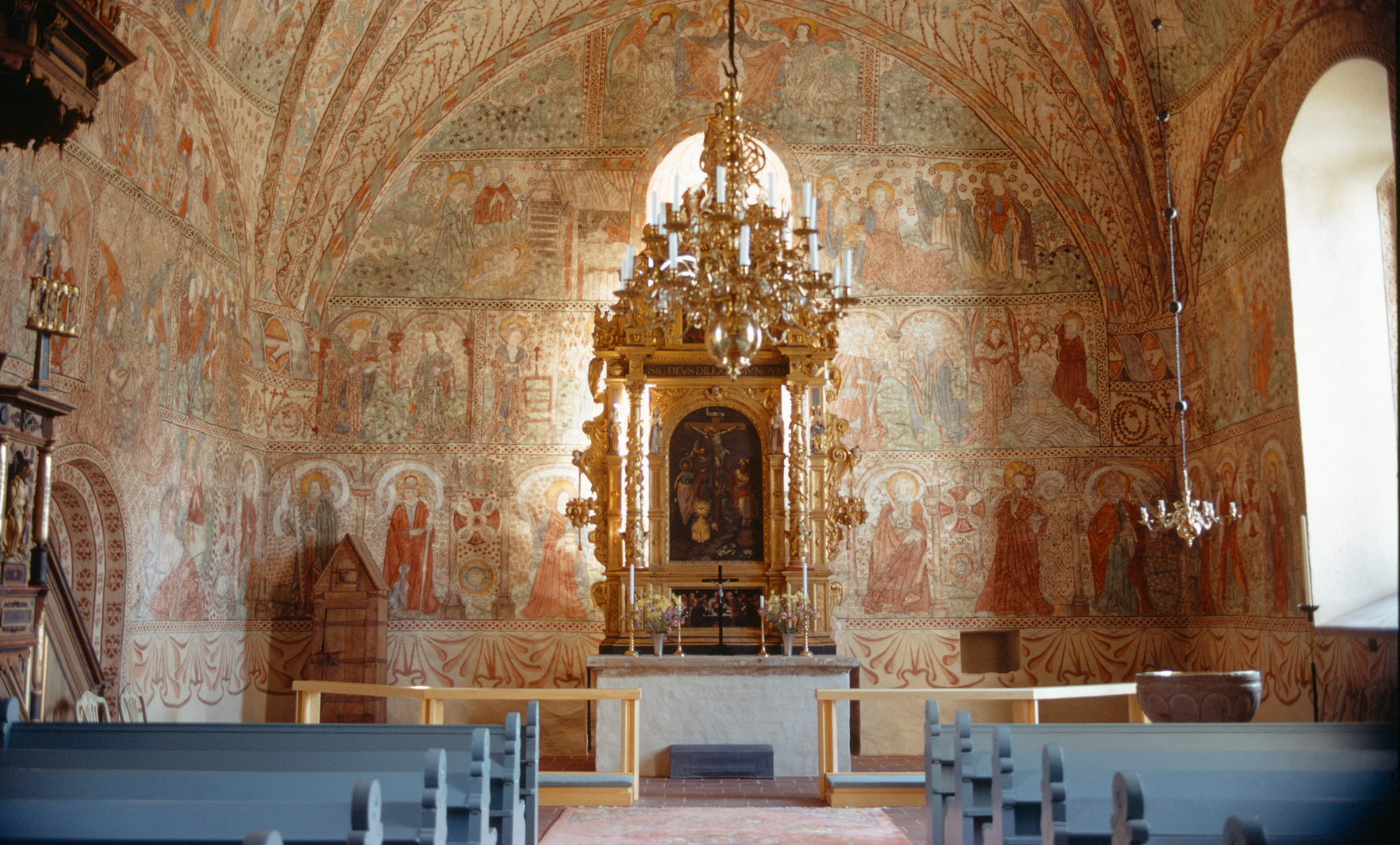 Interiör i Rimbo kyrka